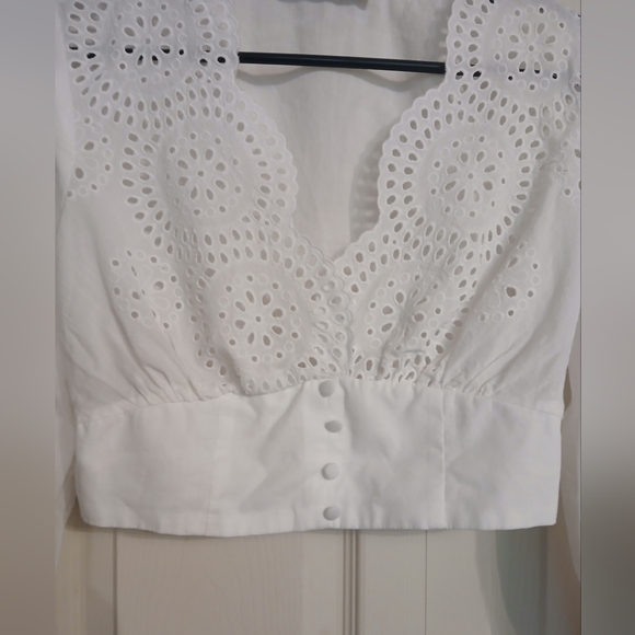 Zara White Openwork Emroidery Blouse, Size Medium (M) - Picture 5 of 11